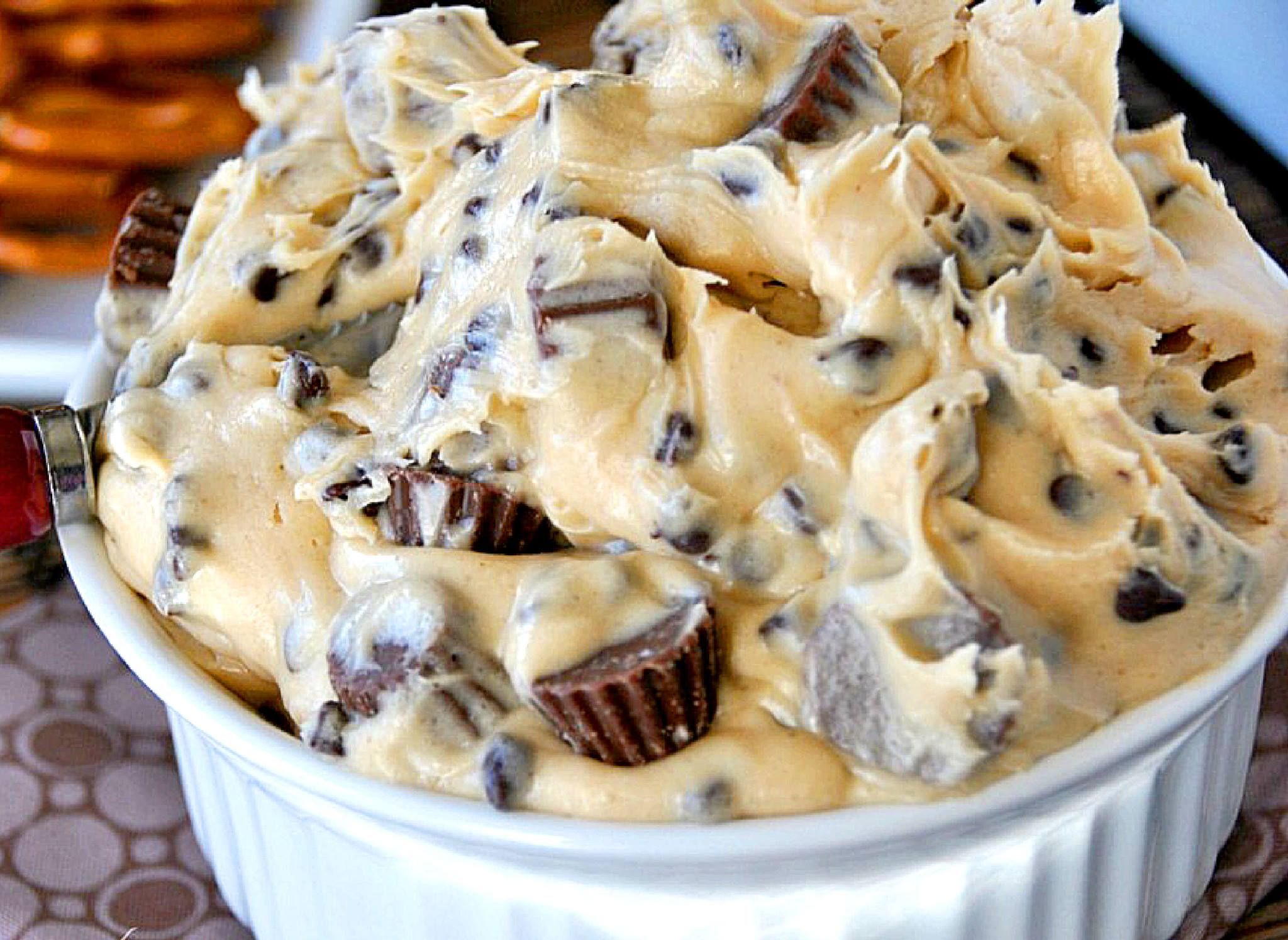 Reese’s Cheesecake Dip